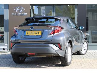 Toyota C-HR 1.8 Hybrid Active Automaat | Navigatie | Allseason | Stoelverwarming | Keyless-Entry | Achteruitr...