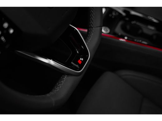 Audi Q3 S edition | Adaptive cruise control | Audi sound system | Cruise control ActivLease financial lease