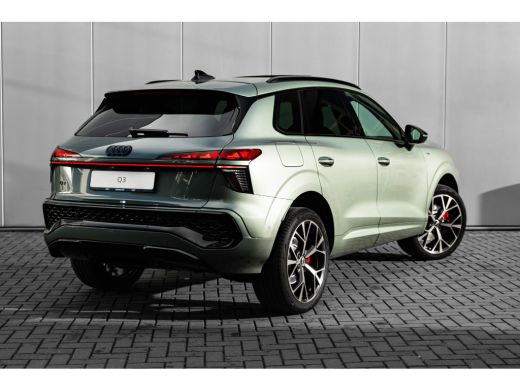 Audi Q3 S edition | Adaptive cruise control | Audi sound system | Cruise control ActivLease financial lease