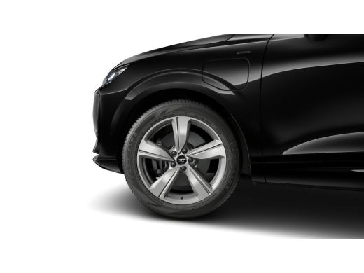 Audi Q3 S edition | Adaptive cruise control | Audi sound system | Cruise control ActivLease financial lease