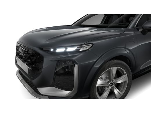 Audi Q3 S edition | Adaptive cruise control | Audi sound system | Cruise control ActivLease financial lease