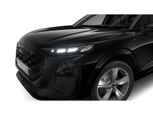 Audi Q3 S edition | Adaptive cruise control | Audi sound system | Cruise control ActivLease financial lease