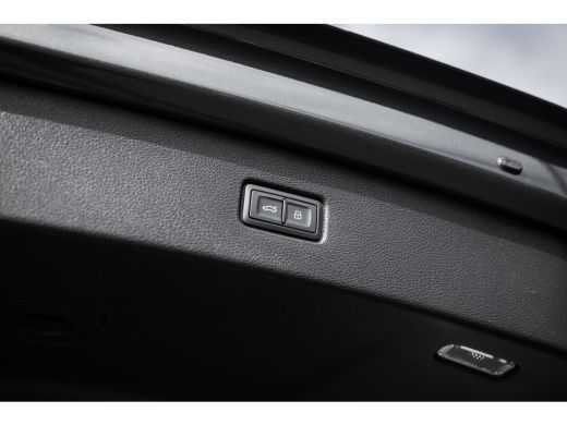 Audi Q7 Pro Line S | Achterbank plus | LED-koplampen | Optiekpakket zwart plus ActivLease financial lease