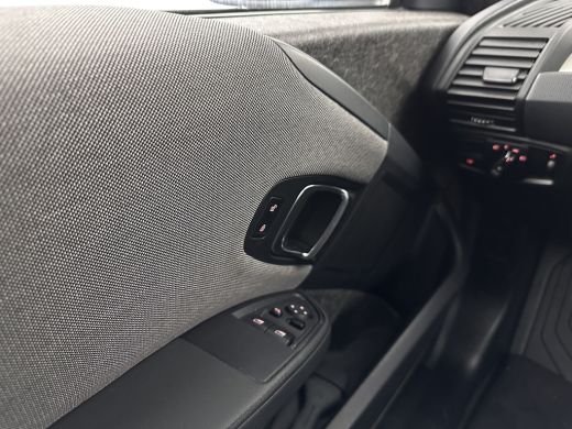 BMW i3 Basis 120Ah Sport 42 kWh [ 3-Fase-11kW ] {SOH-100%} (INCL-BTW) *HEATPUMP | FULL-LED | NAVI-FULLMA... ActivLease financial lease