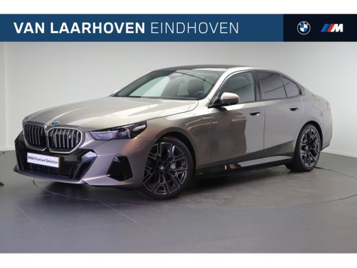 BMW i5 eDrive40 High Executive M Sport / Panoramadak / M Sportonderstel / Comfort Access / Adaptieve LED...