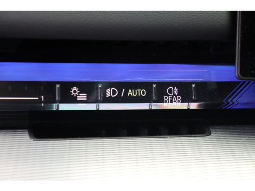 BMW i5 eDrive40 High Executive M Sport / Panoramadak / M Sportonderstel / Comfort Access / Adaptieve LED... ActivLease financial lease