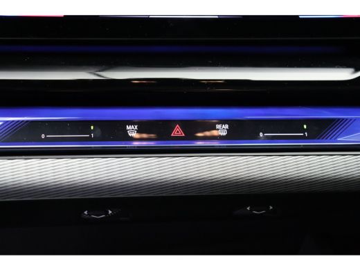 BMW i5 eDrive40 High Executive M Sport / Panoramadak / M Sportonderstel / Comfort Access / Adaptieve LED... ActivLease financial lease