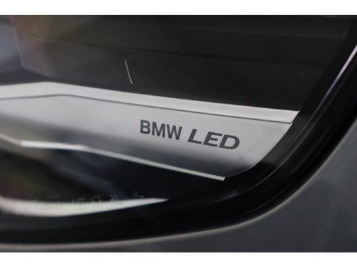 BMW i5 eDrive40 High Executive M Sport / Panoramadak / M Sportonderstel / Comfort Access / Adaptieve LED... ActivLease financial lease
