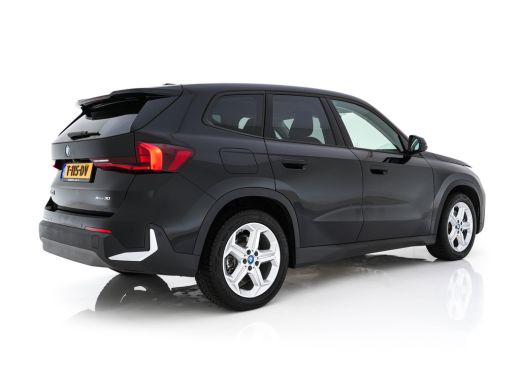 BMW iX1 xDrive30 Launch Edition 67 kWh [ 3-Fase-11kW ] {SOH-100%} (INCL-BTW) Aut. *FULL-LED | DIGI-COCKPI... ActivLease financial lease