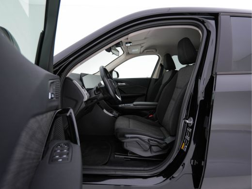 BMW iX1 xDrive30 Launch Edition 67 kWh [ 3-Fase-11kW ] {SOH-100%} (INCL-BTW) Aut. *FULL-LED | DIGI-COCKPI... ActivLease financial lease