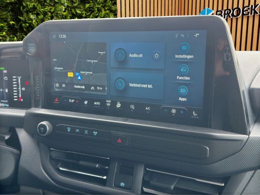 Ford Transit Custom 320 2.5 Plug in Hybrid L2H1 Limited | 19'inch LM | Trekhaak inklapbaar | Achteruitrijcamera | Ach... ActivLease financial lease