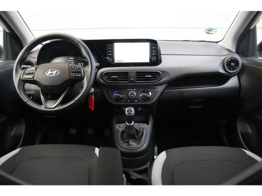Hyundai i10 1.0 Comfort Smart | Camera | Navigatie | CarPlay | Cruise C. | Airco | DAB+ | Mistlampen | Camera... ActivLease financial lease