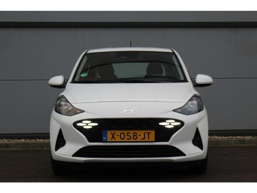 Hyundai i10 1.0 Comfort Smart | Camera | Navigatie | CarPlay | Cruise C. | Airco | DAB+ | Mistlampen | Camera... ActivLease financial lease