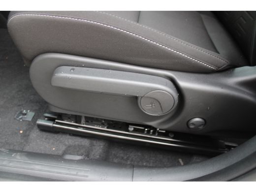 Hyundai Kona Comfort Smart + WVB 65.4 kWh MY25 | &euro;4000,- korting !! | ActivLease financial lease