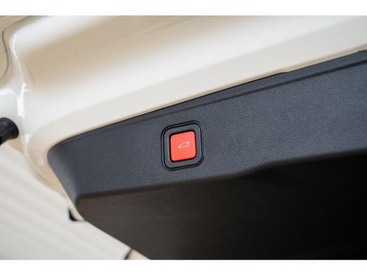 Jeep Avenger Summit 54 kWh | Warmtepomp | Navigatie | Camera | Apple Carplay & Android Auto | Stoel verwarming... ActivLease financial lease