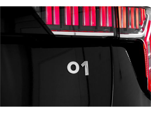 Lynk & Co 01 1.5 PHEV 261PK MY23 | Donkere hemel | 360 Camera | 7.4 kWh Boordlader | S/K-panodak | Adapt. Crui... ActivLease financial lease