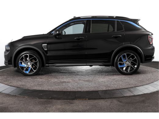 Lynk & Co 01 1.5 PHEV 261PK MY23 | Donkere hemel | 360 Camera | 7.4 kWh Boordlader | S/K-panodak | Adapt. Crui... ActivLease financial lease