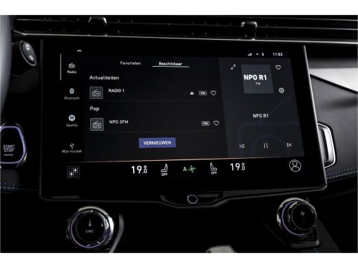 Lynk & Co 01 1.5 PHEV 261PK MY23 | Donkere hemel | 360 Camera | 7.4 kWh Boordlader | S/K-panodak | Adapt. Crui... ActivLease financial lease