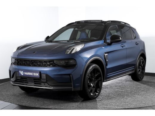 Lynk & Co 01 1.5 PHEV 261PK MY23 | Blackpakket | Donkere hemel | 360 Camera | 7.4 kWh boordlader | S/K-panodak...