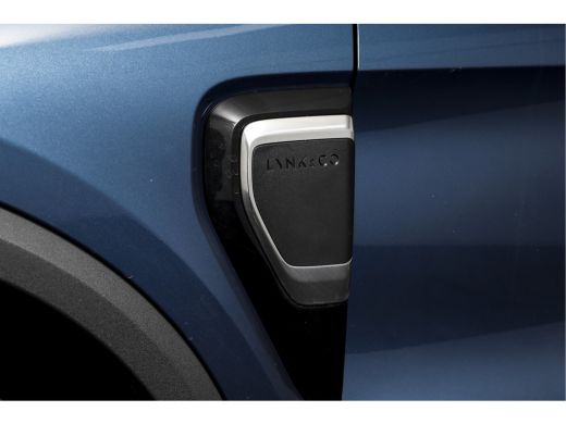 Lynk & Co 01 1.5 PHEV 261PK MY23 | Blackpakket | Donkere hemel | 360 Camera | 7.4 kWh boordlader | S/K-panodak... ActivLease financial lease