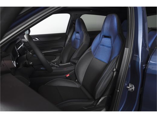 Lynk & Co 01 1.5 PHEV 261PK MY23 | Blackpakket | Donkere hemel | 360 Camera | 7.4 kWh boordlader | S/K-panodak... ActivLease financial lease