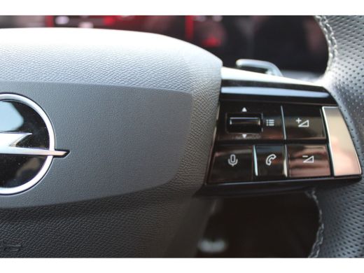 Opel Astra 1.2 Turbo Hybrid Ultimate AUTOMAAT / Navigatie / 360 Camera / Stuur -en Stoelverwarmd / Panorama ... ActivLease financial lease