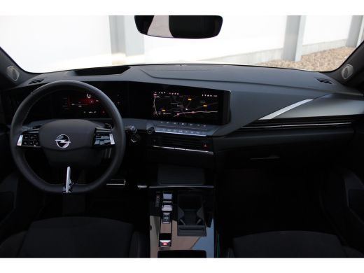 Opel Astra 1.2 Turbo Hybrid Ultimate AUTOMAAT / Navigatie / 360 Camera / Stuur -en Stoelverwarmd / Panorama ... ActivLease financial lease
