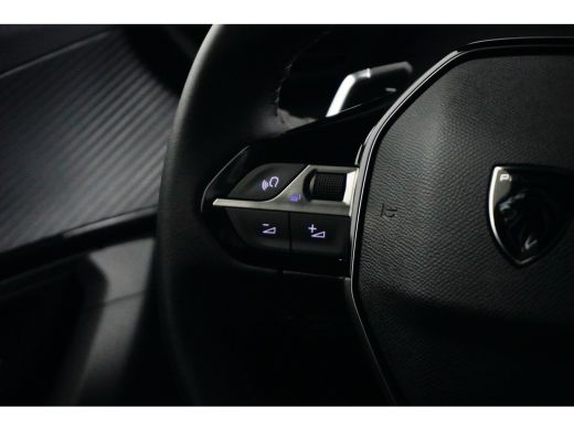 Peugeot 2008 1.2 Hybrid 136 Allure | Navi | Camera | Ad. Cruise control | Keyless | LMV 17"| PDC V+A | ActivLease financial lease