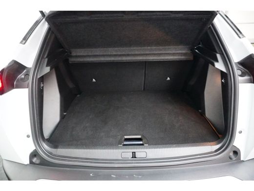 Peugeot 2008 1.2 Hybrid 136 Allure | Navi | Camera | Ad. Cruise control | Keyless | LMV 17"| PDC V+A | ActivLease financial lease