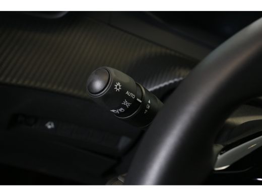 Peugeot 2008 1.2 Hybrid 136 Allure | Navi | Camera | Ad. Cruise control | Keyless | LMV 17"| PDC V+A | ActivLease financial lease