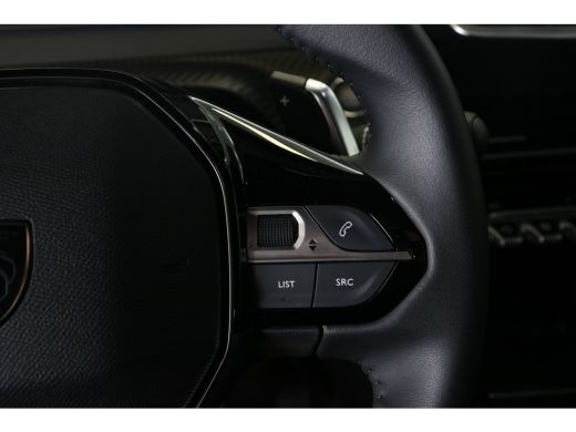 Peugeot 2008 1.2 Hybrid 136 Allure | Navi | Camera | Ad. Cruise control | Keyless | LMV 17"| PDC V+A | ActivLease financial lease