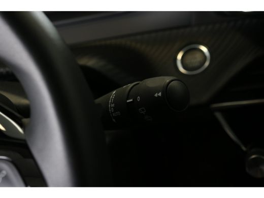 Peugeot 2008 1.2 Hybrid 136 Allure | Navi | Camera | Ad. Cruise control | Keyless | LMV 17"| PDC V+A | ActivLease financial lease