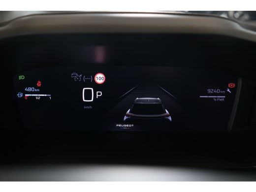 Peugeot 2008 1.2 Hybrid 136 Allure | Navi | Camera | Ad. Cruise control | Keyless | LMV 17"| PDC V+A | ActivLease financial lease