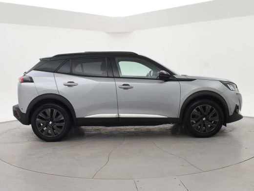 Peugeot e-2008 EV GT 50 kWh + LEDER | SCHUIFDAK | CAMERA | ADAPTIVE CRUISE | STOELVERW. | SFEERVERL. ActivLease financial lease