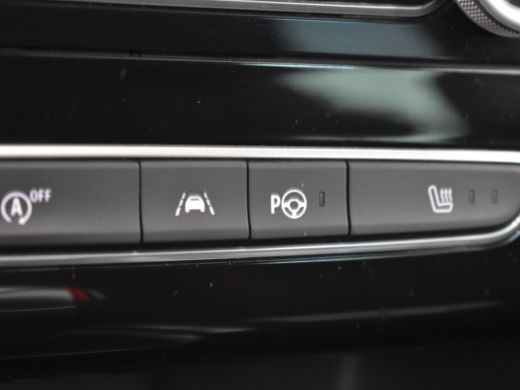 Renault M&eacute;gane Estate Estate 1.3 TCe R.S. Line 157pk | Trekhaak | Head up display | Bose audio | Navigatie | Stoelverwa... ActivLease financial lease