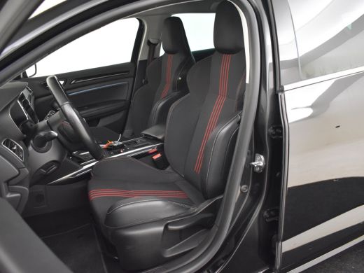 Renault M&eacute;gane Estate Estate 1.3 TCe R.S. Line 157pk | Trekhaak | Head up display | Bose audio | Navigatie | Stoelverwa... ActivLease financial lease