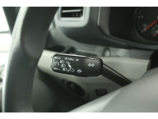 Volkswagen Crafter 2.0 TDI 177PK L3H2 | DC | 6-Zits | 3000kg Trekgew. | Trekh. | Airco | Cruise | Carplay | Parkeers... ActivLease financial lease