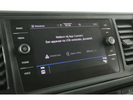 Volkswagen Crafter 2.0 TDI 177PK L3H2 | DC | 6-Zits | 3000kg Trekgew. | Trekh. | Airco | Cruise | Carplay | Parkeers... ActivLease financial lease