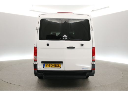 Volkswagen Crafter 2.0 TDI 177PK L3H2 | DC | 6-Zits | 3000kg Trekgew. | Trekh. | Airco | Cruise | Carplay | Parkeers... ActivLease financial lease