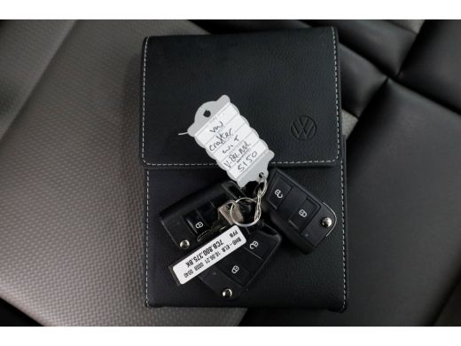 Volkswagen Crafter 35 2.0 TDI 140pk Bakwagen met laadklep en zijdeur 12-2021 ActivLease financial lease