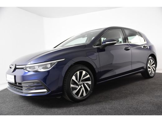 Volkswagen Golf VIII 1.4 eHybrid *1ste eigenaar*Panoramadak*Massage*Leer* ActivLease financial lease