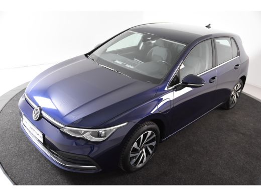 Volkswagen Golf VIII 1.4 eHybrid *1ste eigenaar*Panoramadak*Massage*Leer* ActivLease financial lease