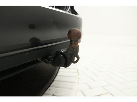 Volkswagen Passat Variant 1.5 TSI Elegance Business R Trekhaak, Navigatie, Stoelverwarming! ActivLease financial lease