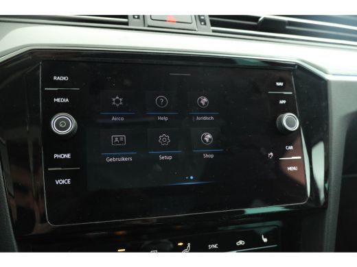 Volkswagen Passat Variant 1.5 TSI Elegance Business R Trekhaak, Navigatie, Stoelverwarming! ActivLease financial lease