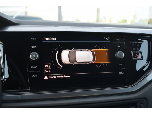 Volkswagen Polo 1.0 TSI Highline Business R | R-Line | CarPlay | Half Leer | Climate | ACC ActivLease financial lease