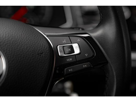 Volkswagen T-Roc 1.5 TSI Sport DSG | Camera | Elektr. A.klep | Navi | ActivLease financial lease