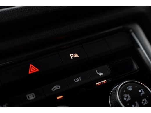 Volkswagen T-Roc 1.5 TSI Sport DSG | Camera | Elektr. A.klep | Navi | ActivLease financial lease