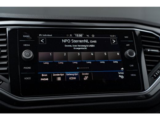 Volkswagen T-Roc 1.5 TSI Sport DSG | Camera | Elektr. A.klep | Navi | ActivLease financial lease