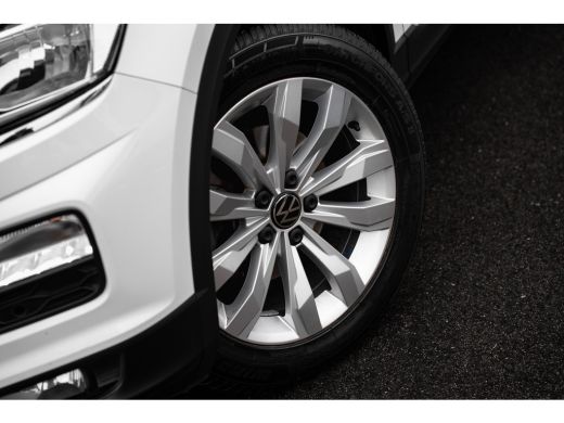 Volkswagen T-Roc 1.5 TSI Sport DSG | Camera | Elektr. A.klep | Navi | ActivLease financial lease