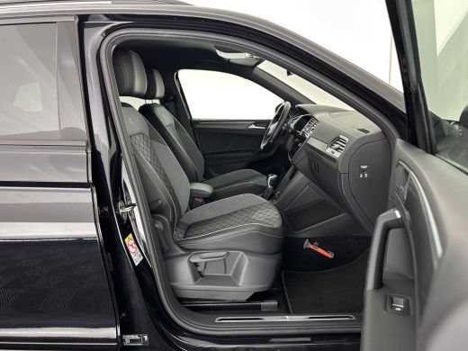 Volkswagen Tiguan 1.4 TSI eHybrid R-Line Business (INCL.BTW) *HEAD-UP | FULL-LED | ADAPTIVE-CRUISE | TOP-VIEW | KEY... ActivLease financial lease